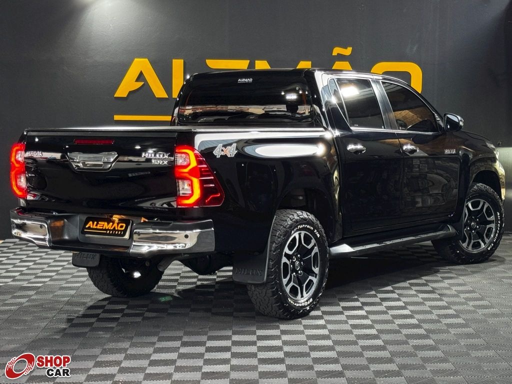 Hilux SRX